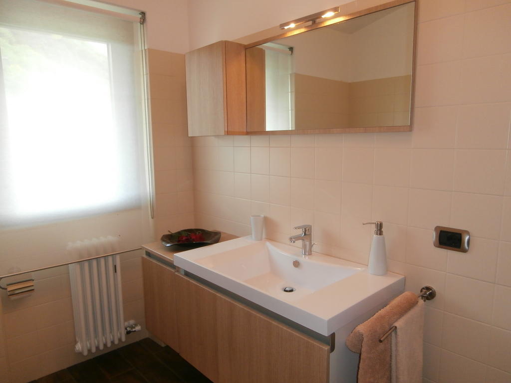 Villa Mimosa Colico Habitación foto